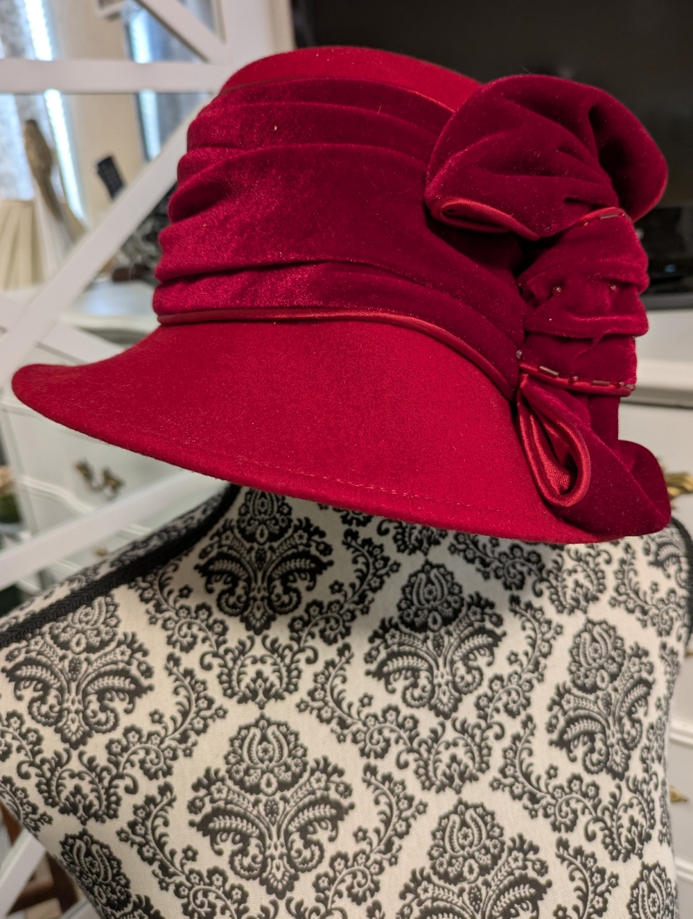 Vintage, Wool Velvet Bow Bettmar New York Hat
